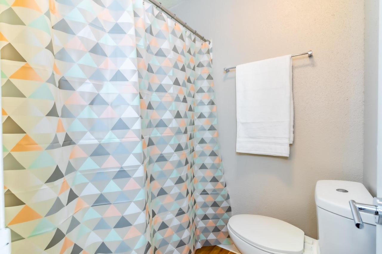 אוסטין Efficiency 2Br King Bed Suites Next To Downtown מראה חיצוני תמונה