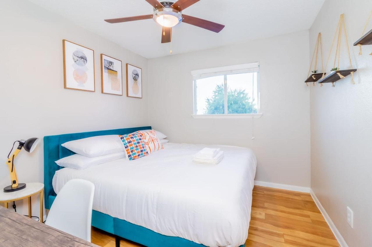 אוסטין Efficiency 2Br King Bed Suites Next To Downtown מראה חיצוני תמונה