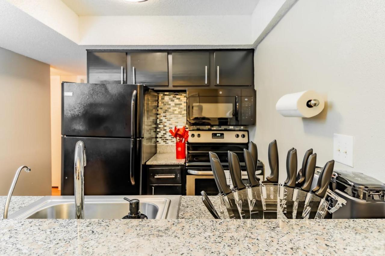 אוסטין Efficiency 2Br King Bed Suites Next To Downtown מראה חיצוני תמונה