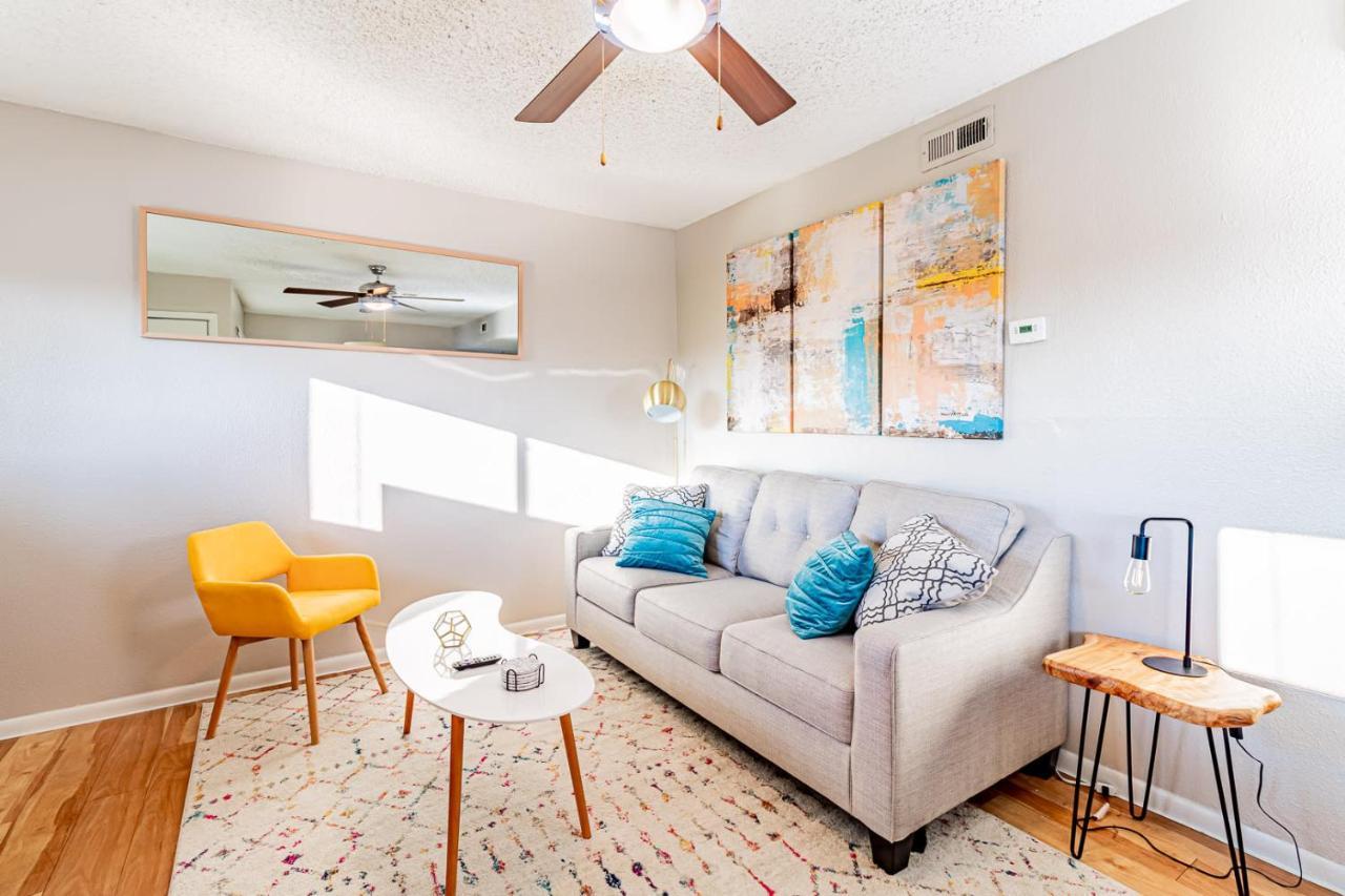 אוסטין Efficiency 2Br King Bed Suites Next To Downtown מראה חיצוני תמונה